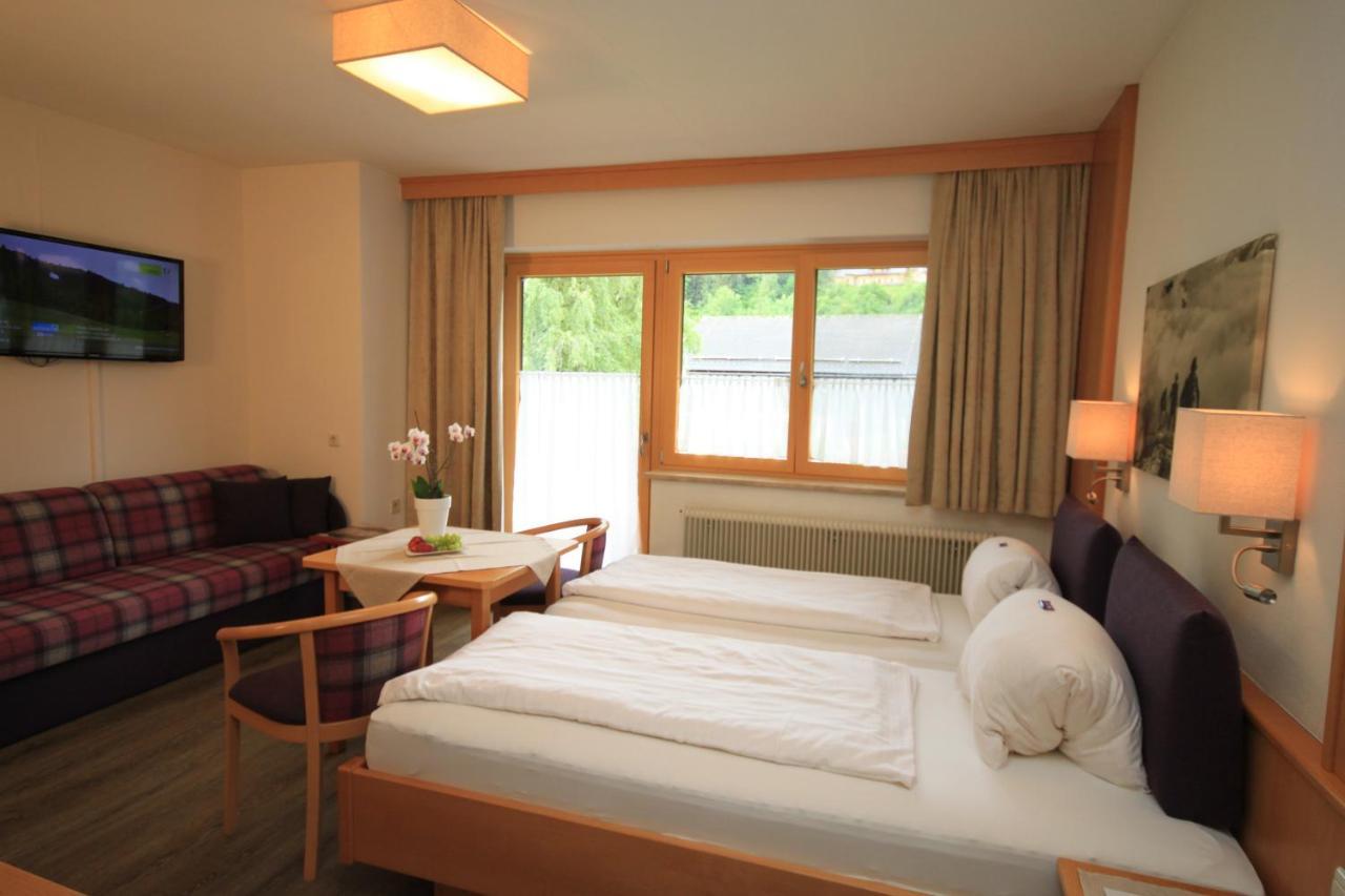 Haus Alexander Hotel ชลัดมิง ภายนอก รูปภาพ