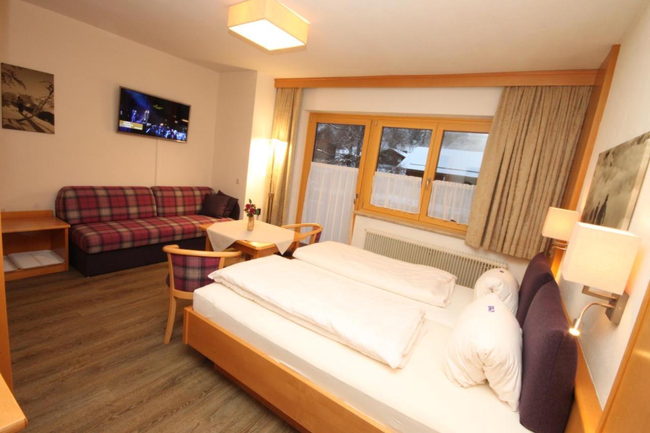 Haus Alexander Hotel ชลัดมิง ภายนอก รูปภาพ