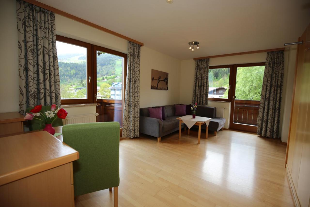 Haus Alexander Hotel ชลัดมิง ภายนอก รูปภาพ