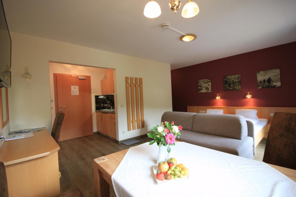 Haus Alexander Hotel ชลัดมิง ห้อง รูปภาพ