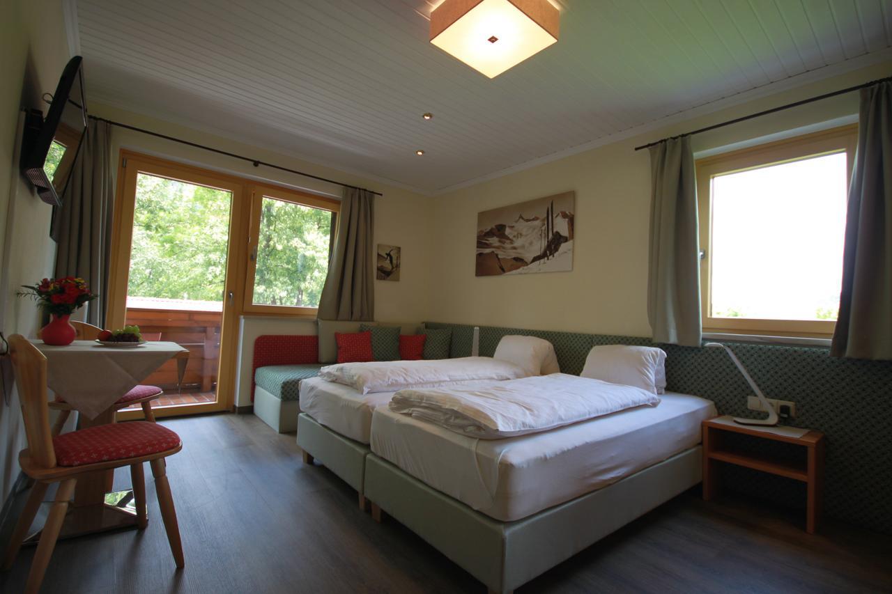 Haus Alexander Hotel ชลัดมิง ภายนอก รูปภาพ