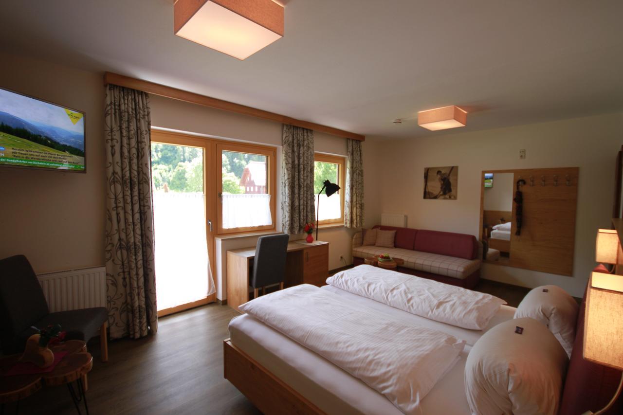 Haus Alexander Hotel ชลัดมิง ภายนอก รูปภาพ