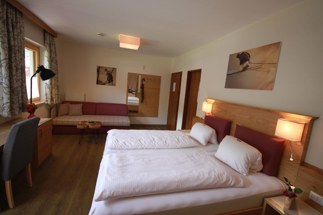 Haus Alexander Hotel ชลัดมิง ภายนอก รูปภาพ