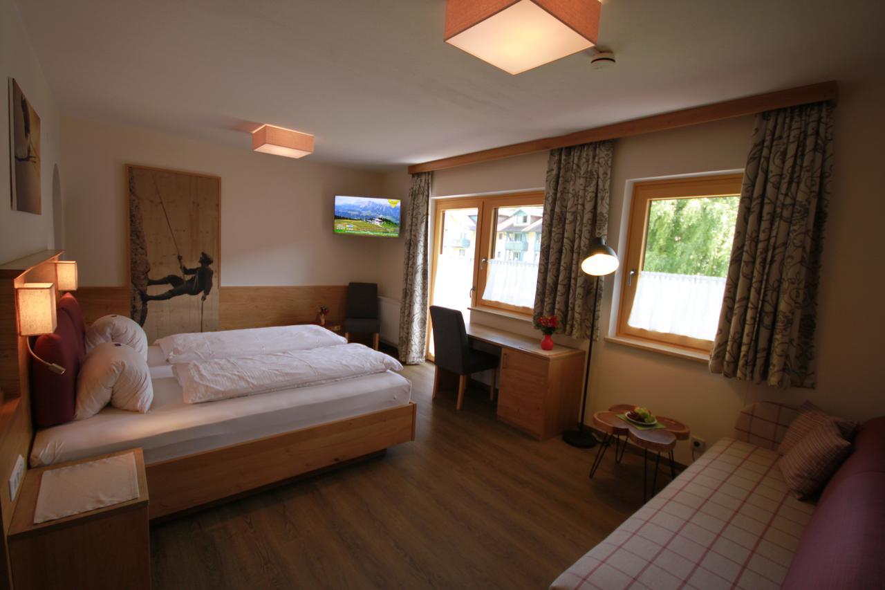 Haus Alexander Hotel ชลัดมิง ภายนอก รูปภาพ